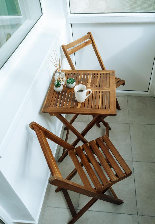 Central And Modern Apartment With Free Parking Timisoara Ngoại thất bức ảnh