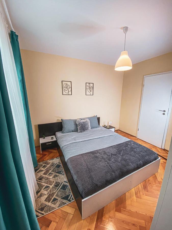 Central And Modern Apartment With Free Parking Timisoara Ngoại thất bức ảnh
